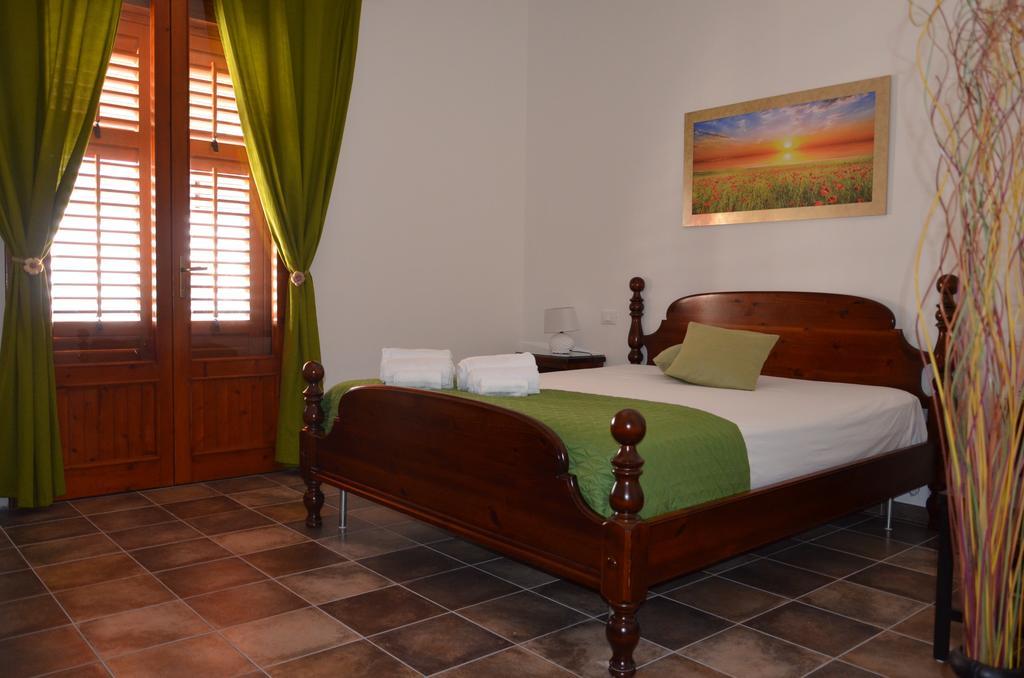 Papavero Bed And Breakfast San Vito Lo Capo Room photo